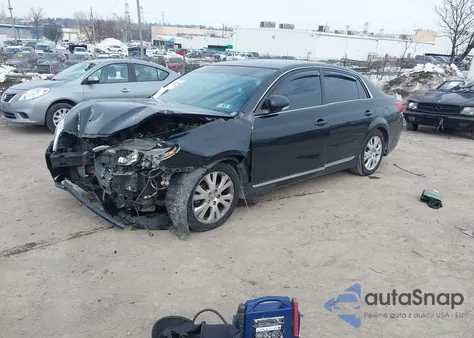 2012 Toyota Avalon z USA, uszkodzony, nr VIN 4T1BK3DB2CU450077